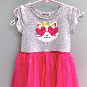 Fun girls dress with kitty cat and sparkles.